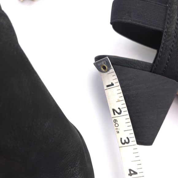 Vince Camuto Black Peep-Toe Ankle Boots Size 7 - Picture 2 of 10